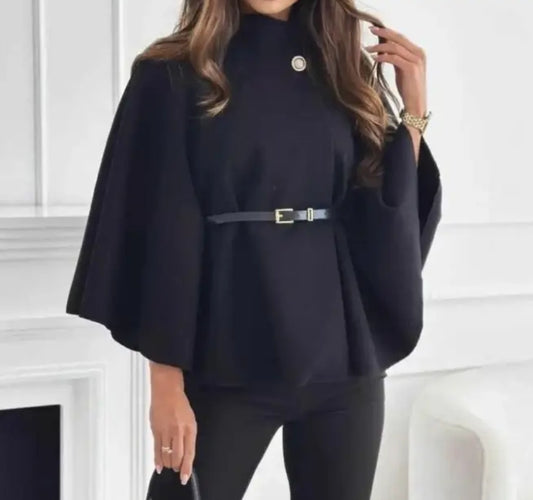 Poncho noir avec ceinture